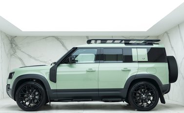 Land Rover Defender 110 75th Anniversary P400e 2