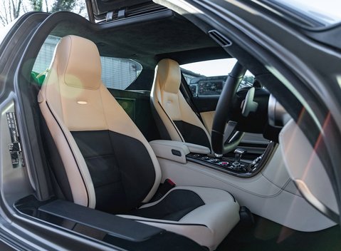 Mercedes-Benz SLS AMG 14