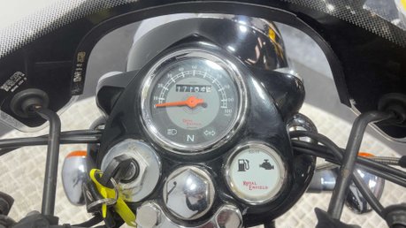 Royal Enfield Bullet 17K 2009 RUNNING RETRO PROJECT BIKE SPARES OR REPAIR 500CC SINGLE 18