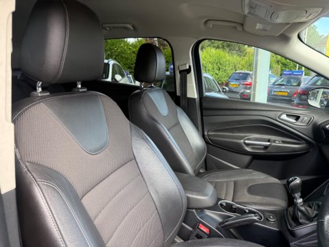 Ford Kuga 2.0 TDCi Titanium 2WD Euro 6 (s/s) 5dr 11