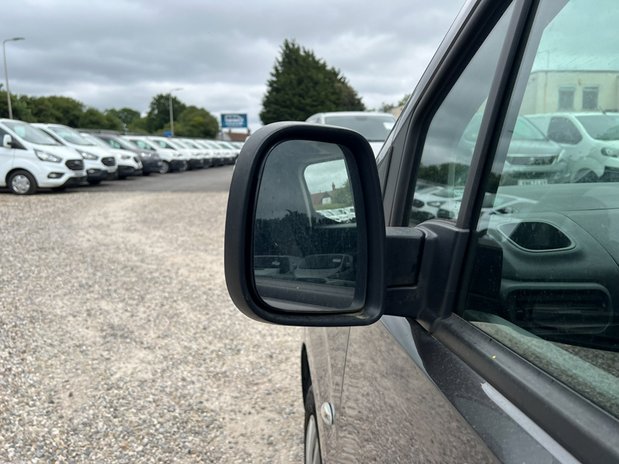 Citroen Berlingo Petrol SWB L1H1 Low Roof Enterprise Air Con Sensors EURO 6 NO VAT 19
