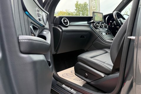 Mercedes-Benz GLC GLC 350 D 4MATIC AMG LINE PREMIUM PLUS -360 CAMERAS -FULL M/B SERVICE HIST 31