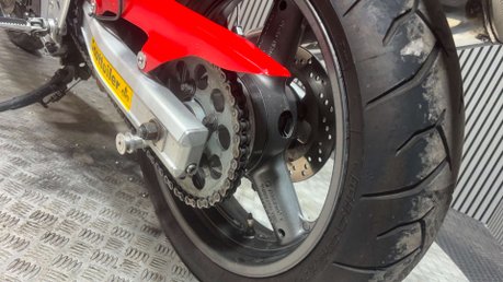 Suzuki SV650 2001 RUNNING PROJECT BIKE SPARES OR REPAIR 650CC A2 19