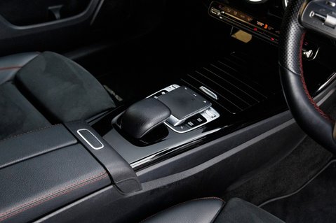 Mercedes-Benz A Class A 200 AMG LINE EXECUTIVE 34