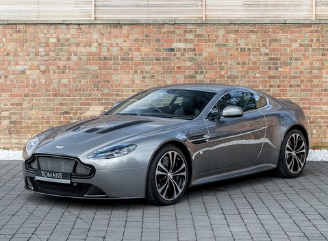 Aston Martin V12 Vantage S 6
