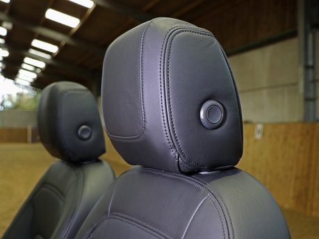 New Land Rover Defender 90 and 110 commercial seat upgrades 2021 model onwards 22