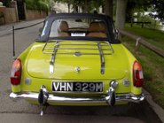 MG B ROADSTER 16