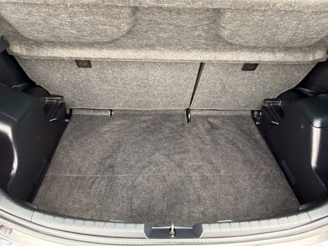 Toyota Yaris VVT-I TR 40