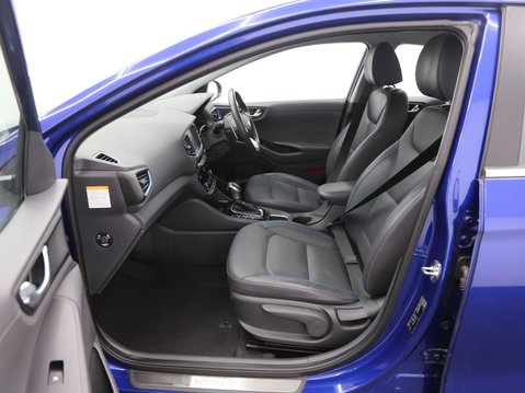 Hyundai IONIQ 1.6 h-GDi Premium SE DCT Euro 6 (s/s) 5dr 22