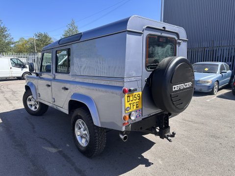 Land Rover Defender 110 TDI XS UTILITY WAGON DCB AIR CON 5