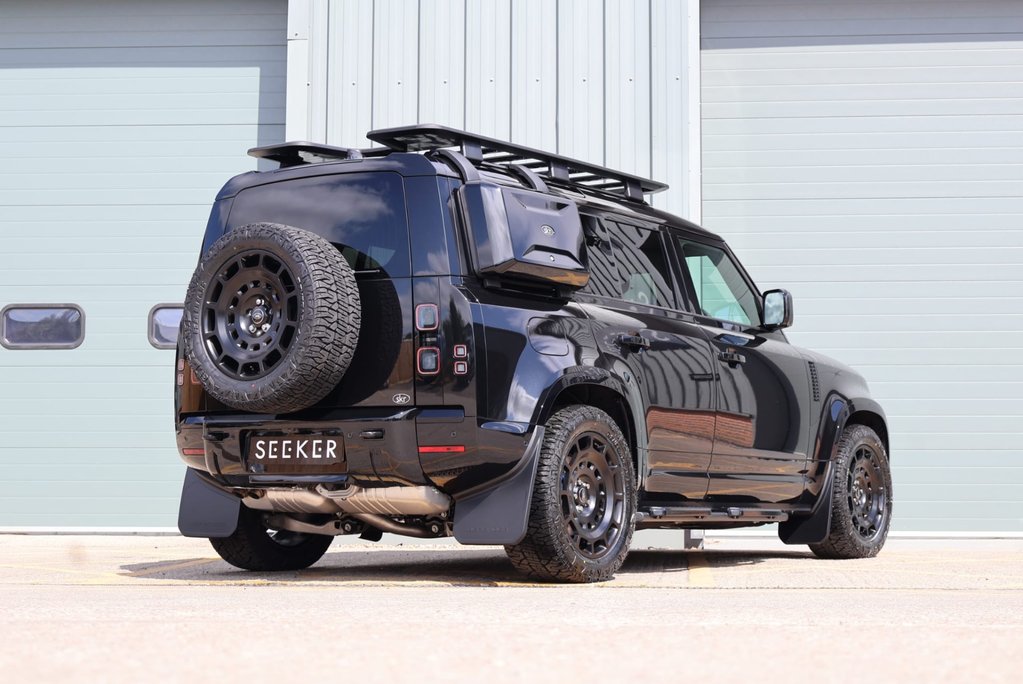 Land Rover Defender 110 2026 d350 HARD TOP X-DYNAMIC HSE world tour 3 edition  genuine rear seats 7