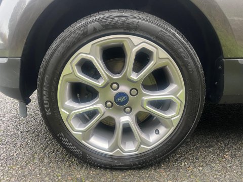 Ford Ecosport TITANIUM 13