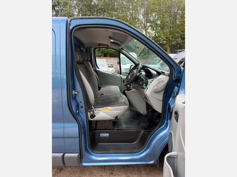 Vauxhall Vivaro 2.0 2700 CDTi Panel Van 4dr Diesel Manual FWD L1 (198 g/km, 89 bhp) 25