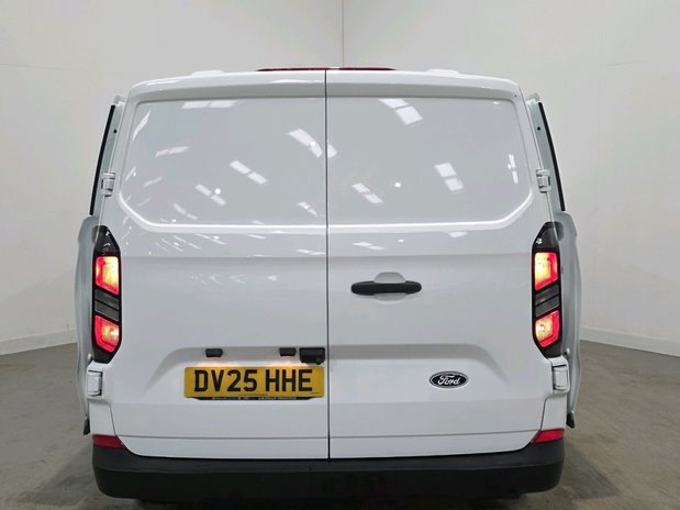 Ford Transit Custom 320 TREND L2H1 DCIV ECOBLUE 6