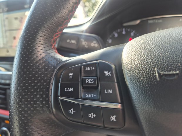 Ford Fiesta 1.0 ecoboost ST-LINE X 15