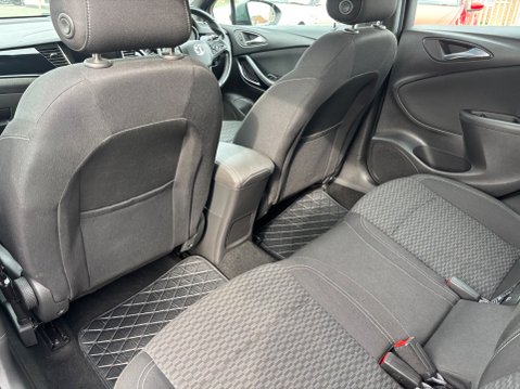 Vauxhall Astra SRI NAV 23