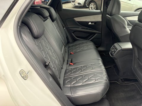 Peugeot 3008 2.0 BLUEHDI GT AUTOMATIC 8