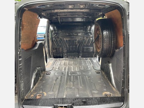 Ford Transit Connect 1.6 TDCi 240 Limited Panel Van 4dr Diesel Manual L2 H1 (128 g/km, 113 bhp) 16