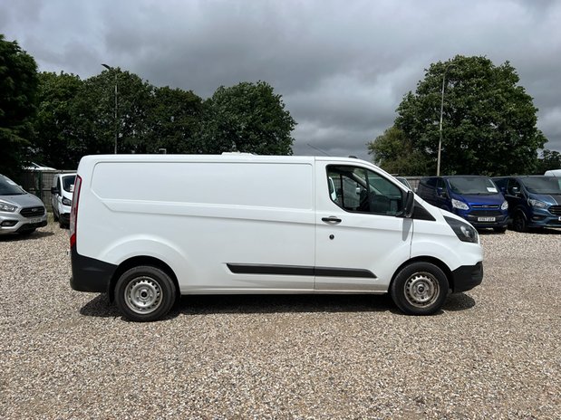 Ford Transit Custom LWB L2H1 Low Roof Leader 320 Air Con EURO 6 NO VAT 5
