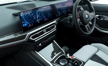 BMW M3 Competition xDrive Touring 15