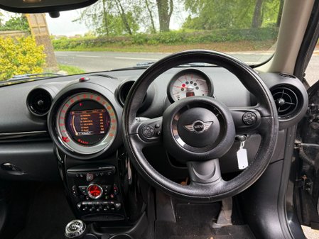 Mini Countryman COOPER D 30