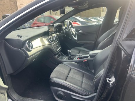 Mercedes-Benz CLA Class CLA 180 SPORT 5