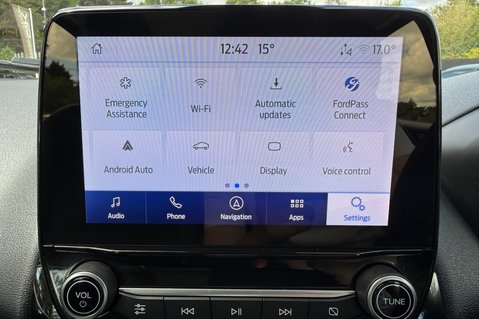 Ford Ecosport ST-LINE DESIGN - 2 OWNERS - FORD SERVICE HISTORY 46