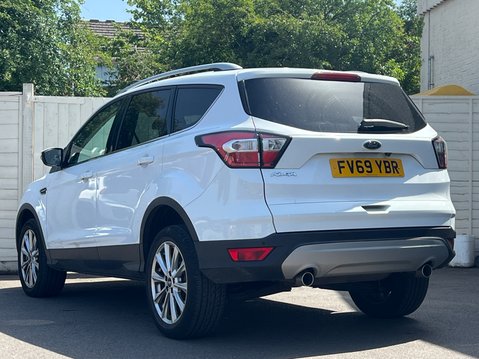 Ford Kuga 2.0 TDCi EcoBlue Titanium Edition SUV 5dr Diesel Powershift Euro 6 (120 ps) 8