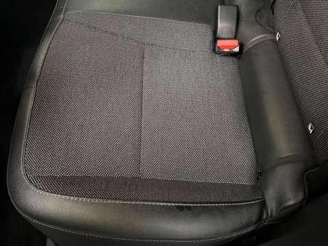 Renault Captur 1.6 Captur Techno E-Tech HEV Auto 5dr 36