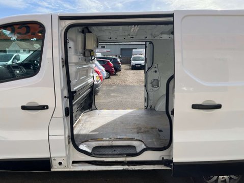 Vauxhall Vivaro 1.6 Vivaro 2900 CDTI 36