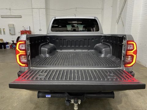 Toyota Hilux INVINCIBLE X 4WD 7
