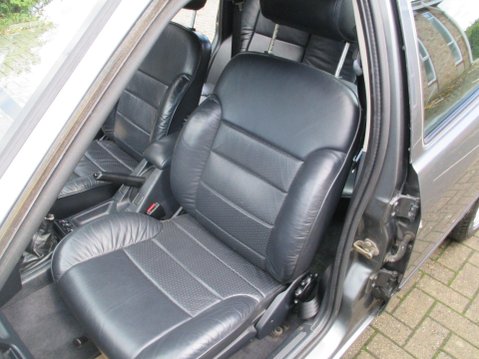 Ford Sierra 2.0 Ghia 5dr 19