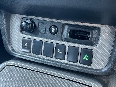 Mitsubishi Outlander PHEV DYNAMIC 26
