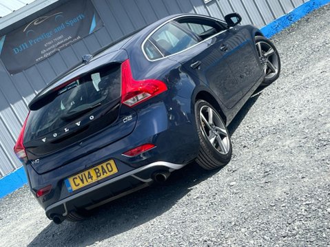 Volvo V40 1.6 D2 R-Design Lux Nav Euro 5 (s/s) 5dr 17