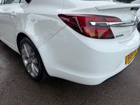 Vauxhall Insignia 2.0 CDTi ecoFLEX SRi Nav Euro 5 (s/s) 5dr 5