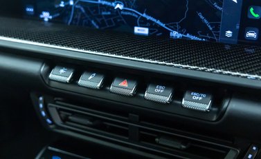 Porsche 911 GT3 TOURING (992) 22