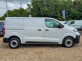 Peugeot Expert MWB L2H1 Bluehdi Professional Premium Plus Air Con Cruise SELECT 6