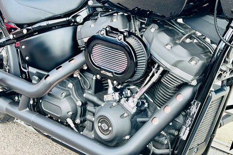 Harley-Davidson Street Dyna Street Bob 1745 15