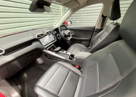 MG ZS 1.5 HYBRID+ TROPHY 15