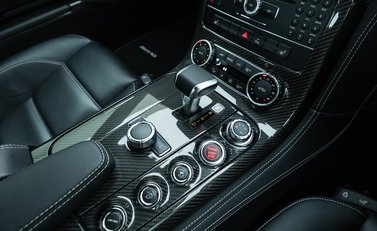 Mercedes-Benz SLS AMG 19