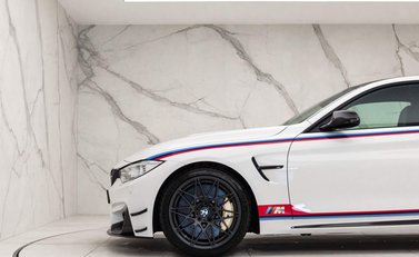 BMW M4 DTM Champion Edition 31