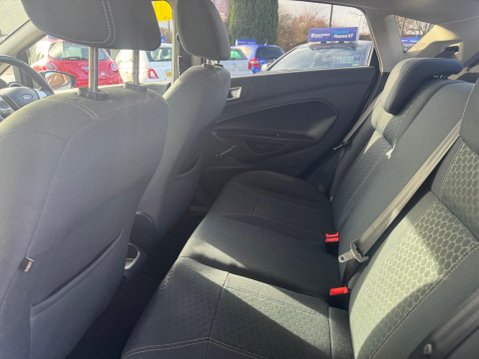 Ford Fiesta 1.25 Zetec 5dr 28
