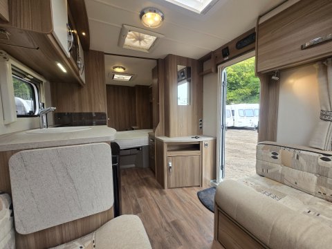 Swift Lifestyle 4 SB SR 9