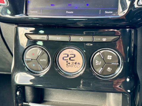 DS DS 3 PURETECH CONNECTED CHIC 31