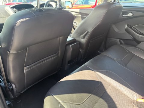 Ford Focus TITANIUM X 15