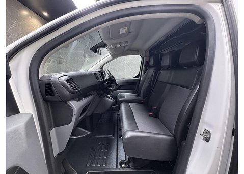 Vauxhall Vivaro 1.5 Turbo D 2700 Dynamic Panel Van 6dr Diesel Manual L1 H1 Euro 6 (s/s) (10 42