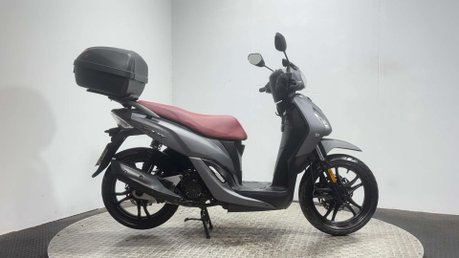 SYM Symphony 2022 ONLY 733 MILES NEW MOT 125CC LEARNER SCOOTER 1