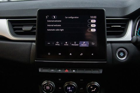 Renault Captur TECHNO E-TECH 27