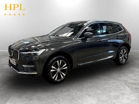 Volvo XC60 2.0h T6 Recharge 18.8kWh Inscription Expression SUV 5dr Petrol Plug-in Hybr 3