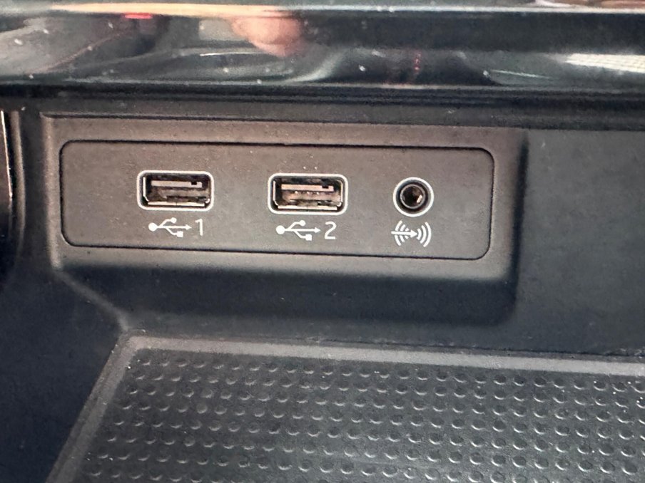 2020 SEAT Leon — image 28